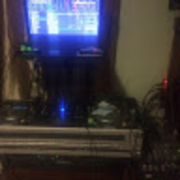 Meet your Posher, Armando - Picture 1 of 1